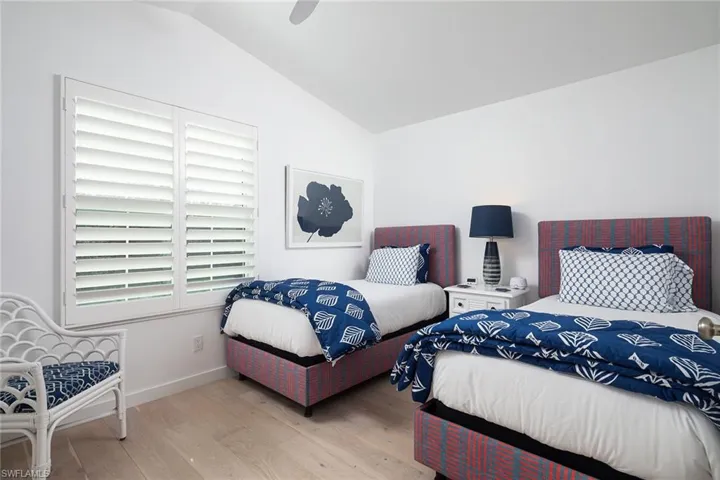 8345  Excalibur  CIR, Naples, FL 34108