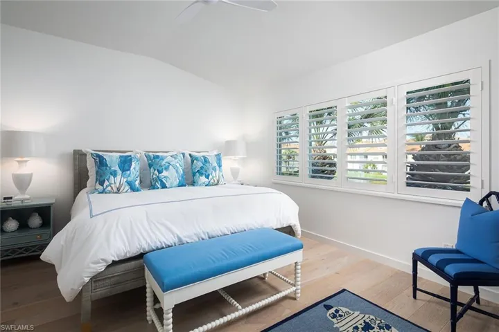 8345  Excalibur  CIR, Naples, FL 34108