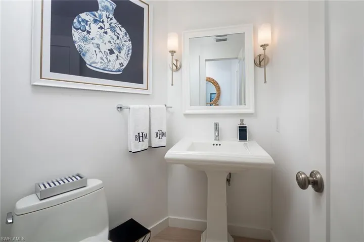 8345  Excalibur  CIR, Naples, FL 34108