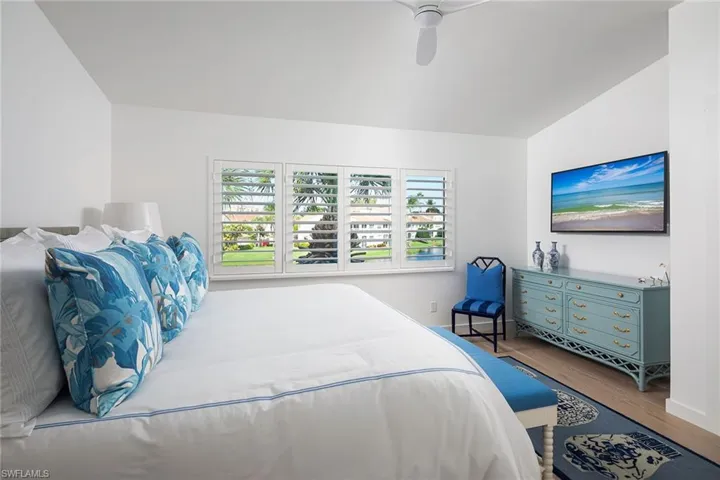 8345  Excalibur  CIR, Naples, FL 34108