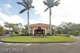 7496  Berkshire Pines  DR, Naples, FL 34104
