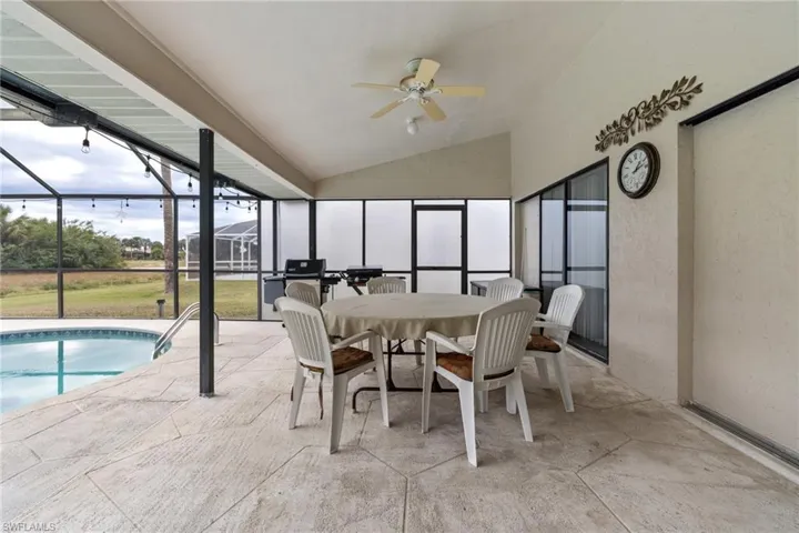 1402 Graham Cir, Lehigh Acres Fl 33936