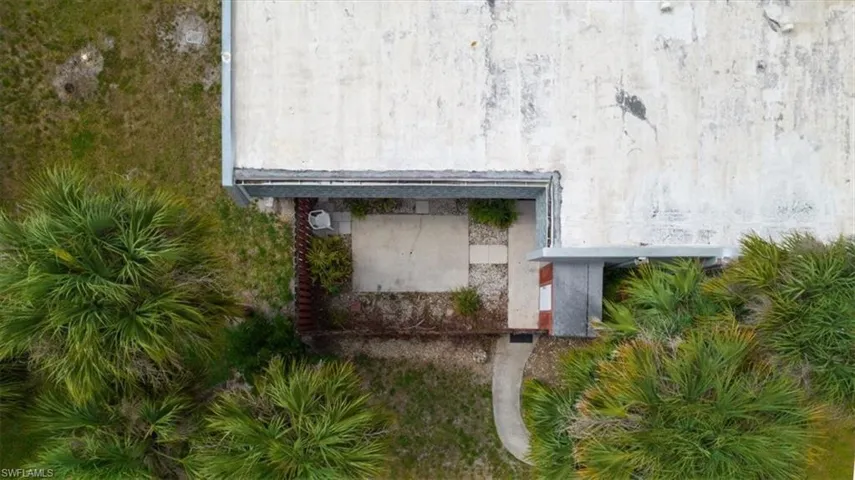 1165  Palm  AVE, North Fort Myers, FL 33903