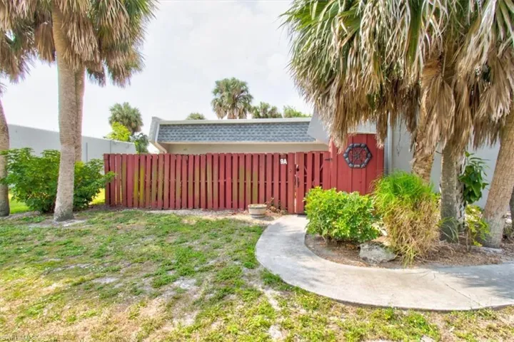 1165  Palm  AVE, North Fort Myers, FL 33903