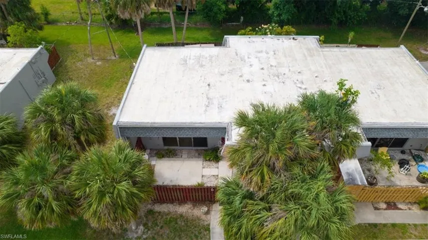 1165  Palm  AVE, North Fort Myers, FL 33903