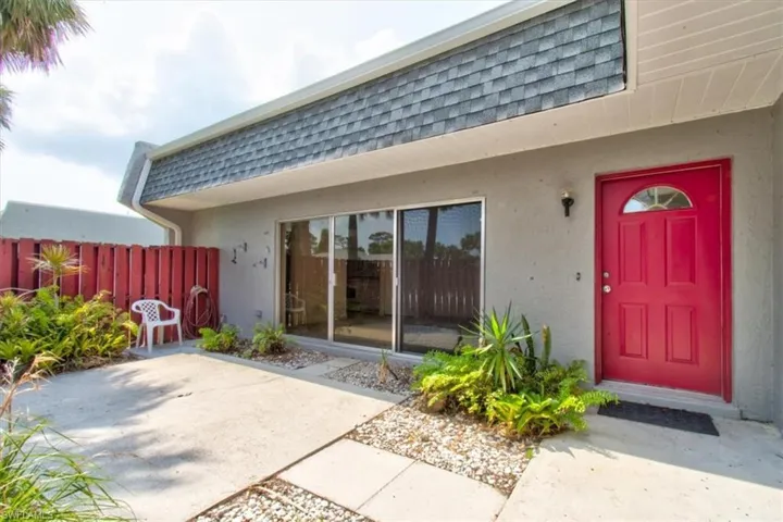 1165  Palm  AVE, North Fort Myers, FL 33903