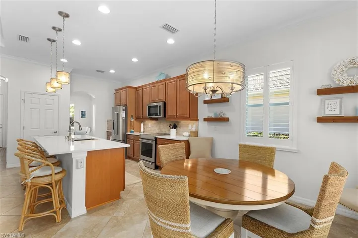 10621  Carena  CIR, Fort Myers, FL 33913