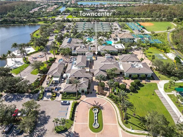 10621  Carena  CIR, Fort Myers, FL 33913