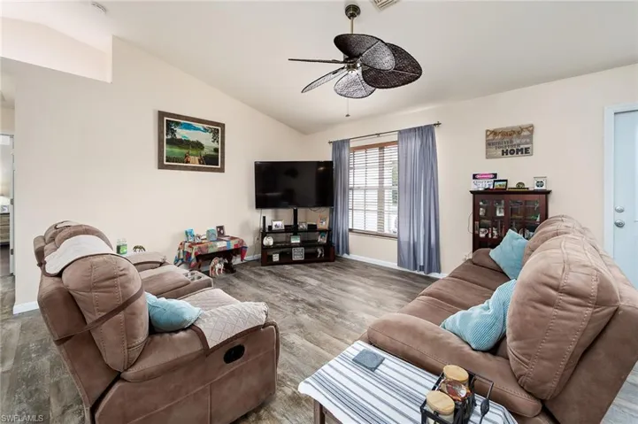 205 Reaville CT, FORT MYERS FL 33913