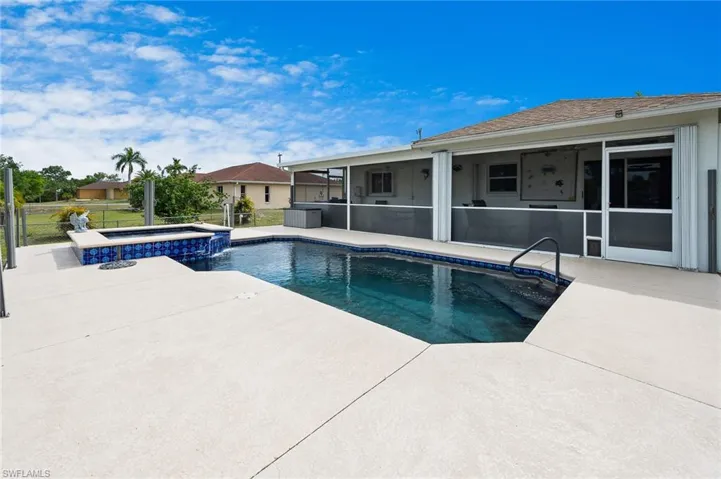 205 Reaville CT, FORT MYERS FL 33913