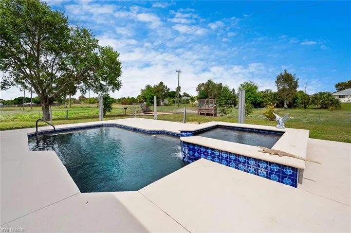 205 Reaville CT, FORT MYERS FL 33913