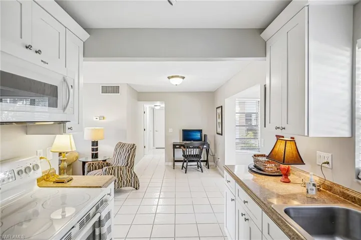 1514 Edgewater Cir 3a, Fort Myers, Florida 33919