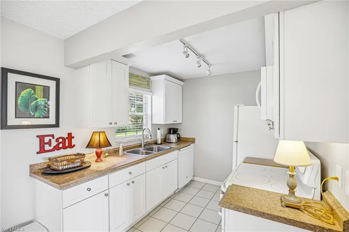 1514 Edgewater Cir 3a, Fort Myers, Florida 33919