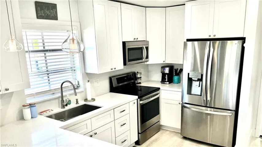 53  High Point W CIR, Naples, FL 34103