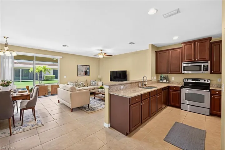 3806  Clearbrook  LN, Fort Myers, FL 33966