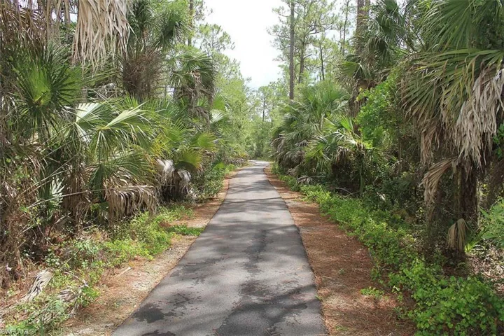 3924  Forest Glen  BLVD, Naples, FL 34114