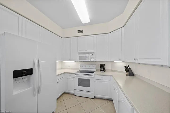 3924  Forest Glen  BLVD, Naples, FL 34114