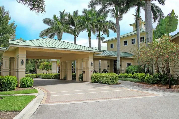 3924  Forest Glen  BLVD, Naples, FL 34114