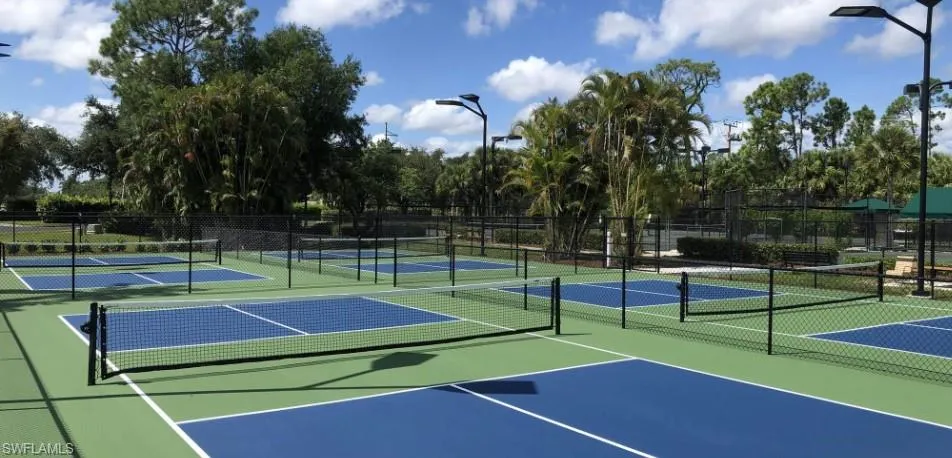 3924  Forest Glen  BLVD, Naples, FL 34114