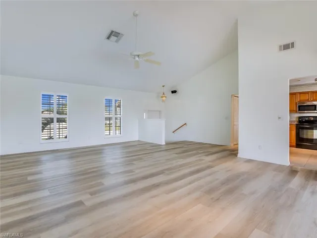 Great Room photo 3