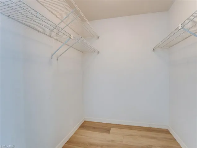 2nd Master walk-in closet