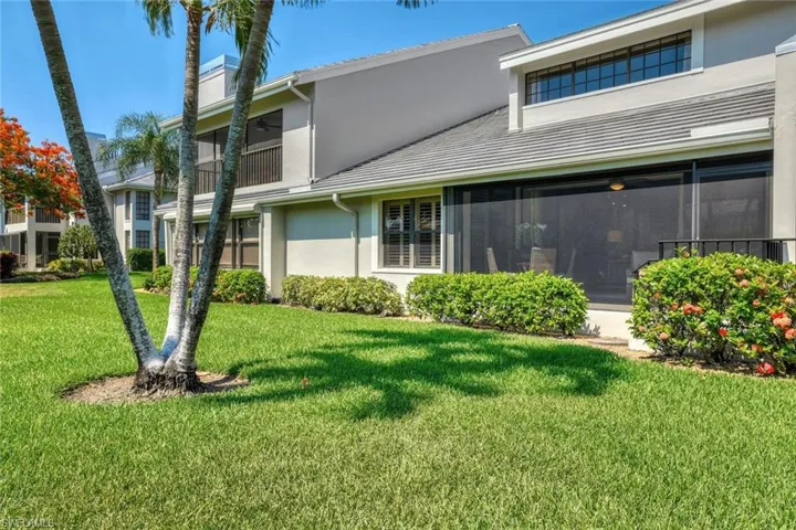 Large Greenspace- Walk to The Pool