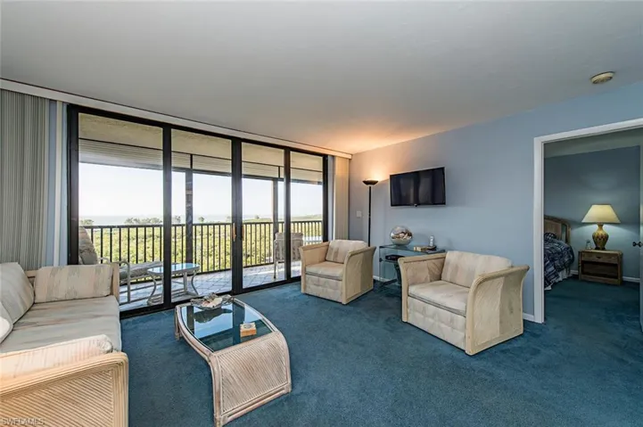17 Bluebill Ave 1102, Naples, Florida 34108