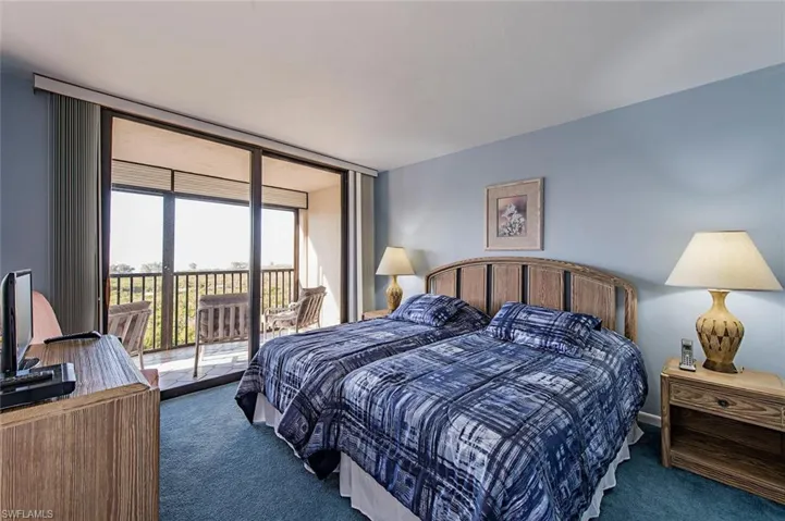 17 Bluebill Ave 1102, Naples, Florida 34108