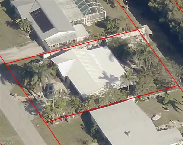 1370 Harbor View Dr, North Fort Myers, Florida 33917