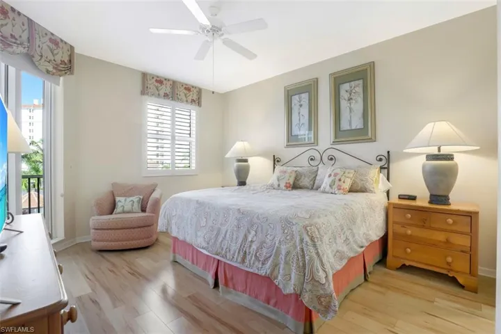 460  Launch  CIR, Naples, FL 34108