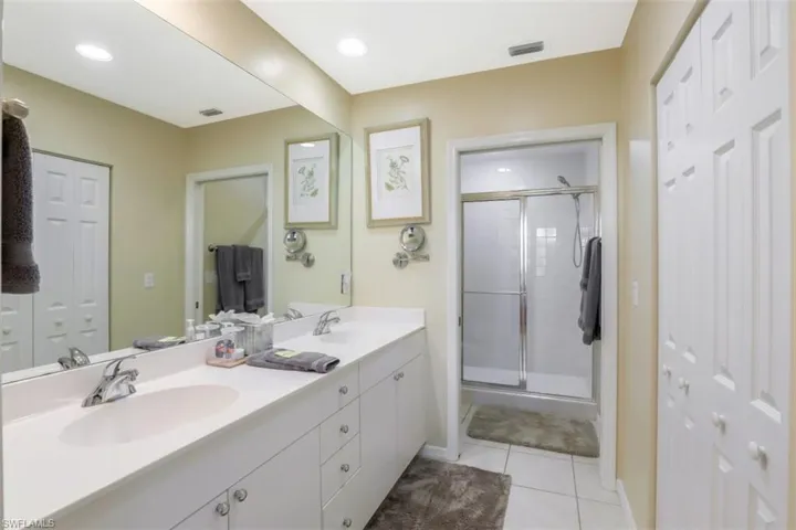 460  Launch  CIR, Naples, FL 34108