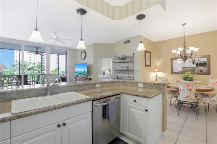 460  Launch  CIR, Naples, FL 34108