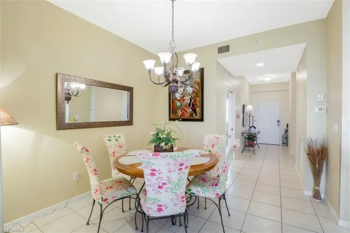 460  Launch  CIR, Naples, FL 34108