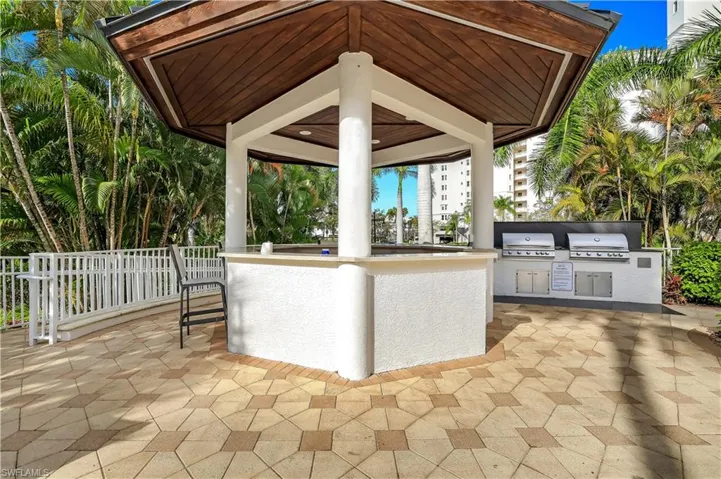 460  Launch  CIR, Naples, FL 34108