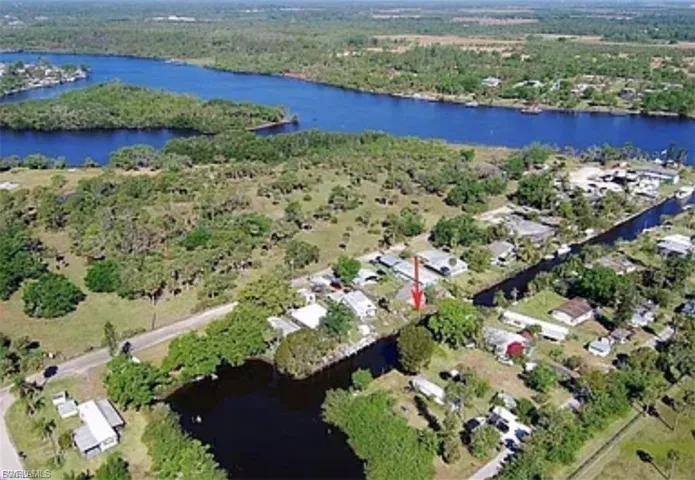 2248 Marina Park Dr, Fort Myers, Florida 33905