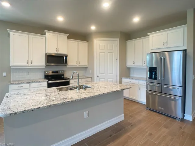 417 Coral Reef Pl, Cape Coral, Florida 33993