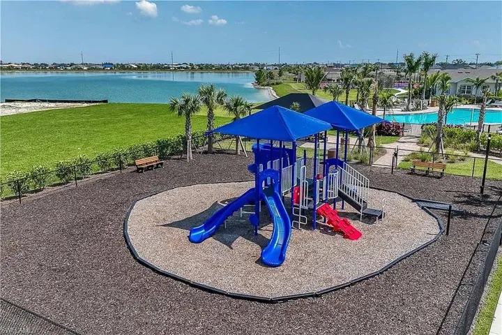 417 Coral Reef Pl, Cape Coral, Florida 33993