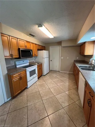 222 Robert Ave, Lehigh Acres, Florida 33936