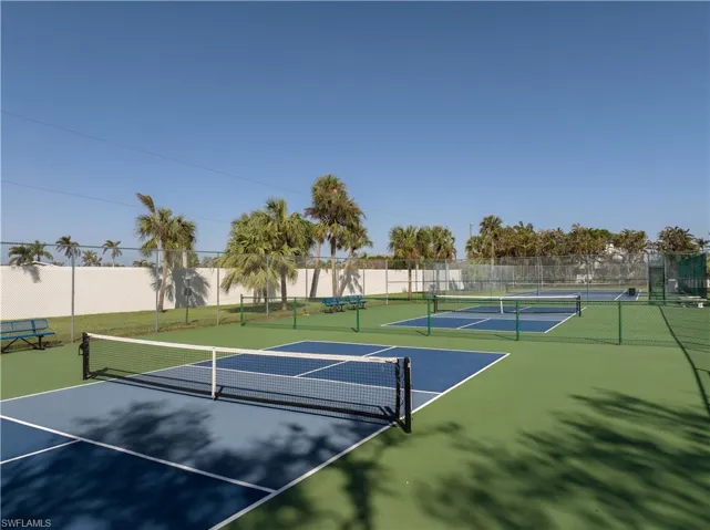 Pickle Ball Courts