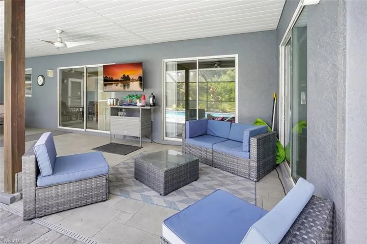 View of patio / terrace featuring ceiling fan and outdoor lounge area