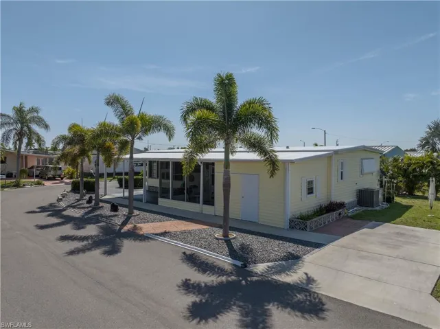 16049  Hibiscus  WAY, North Fort Myers, FL 33903
