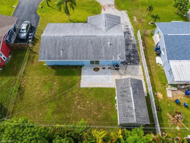 2209  Delta  ST, Fort Myers, FL 33907