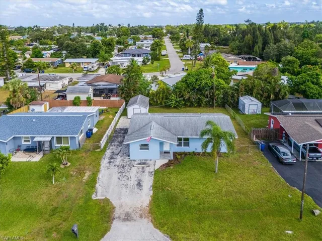 2209  Delta  ST, Fort Myers, FL 33907
