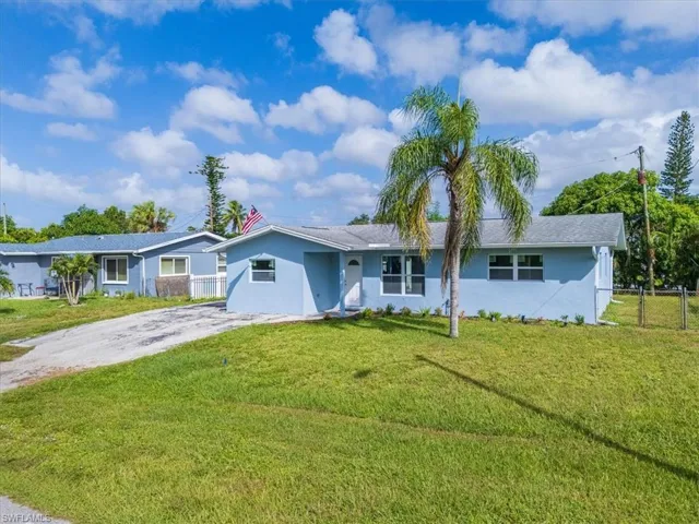 2209  Delta  ST, Fort Myers, FL 33907