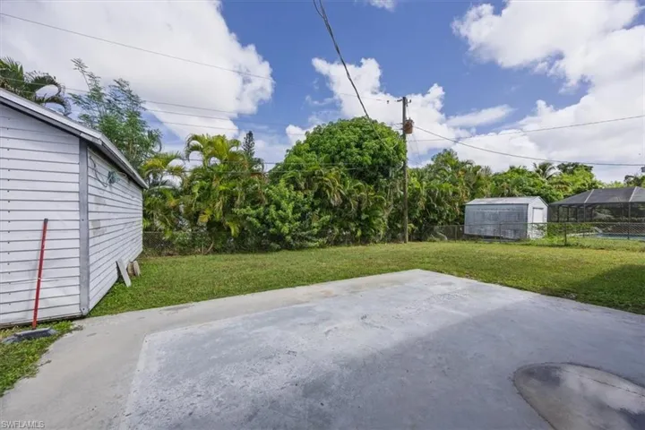 2209  Delta  ST, Fort Myers, FL 33907
