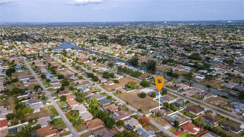 132 Se 27th Ter, Cape Coral, Florida 33904