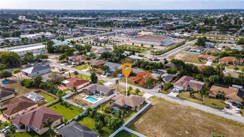 132 Se 27th Ter, Cape Coral, Florida 33904