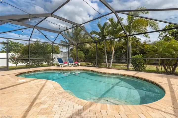 132 Se 27th Ter, Cape Coral, Florida 33904
