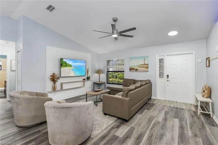 132 Se 27th Ter, Cape Coral, Florida 33904