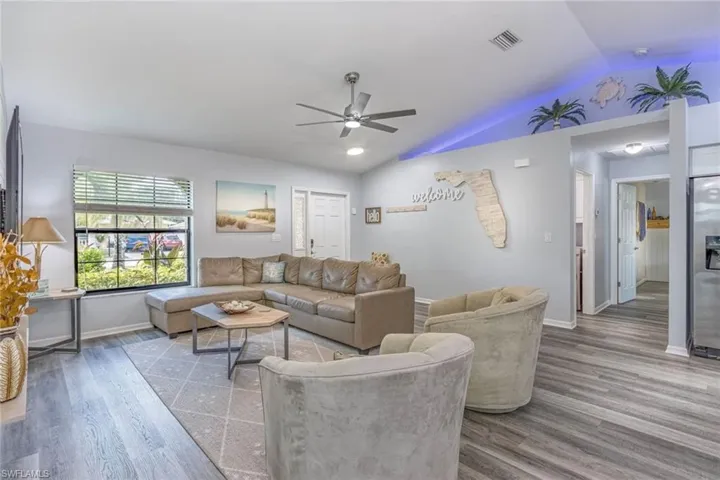 132 Se 27th Ter, Cape Coral, Florida 33904
